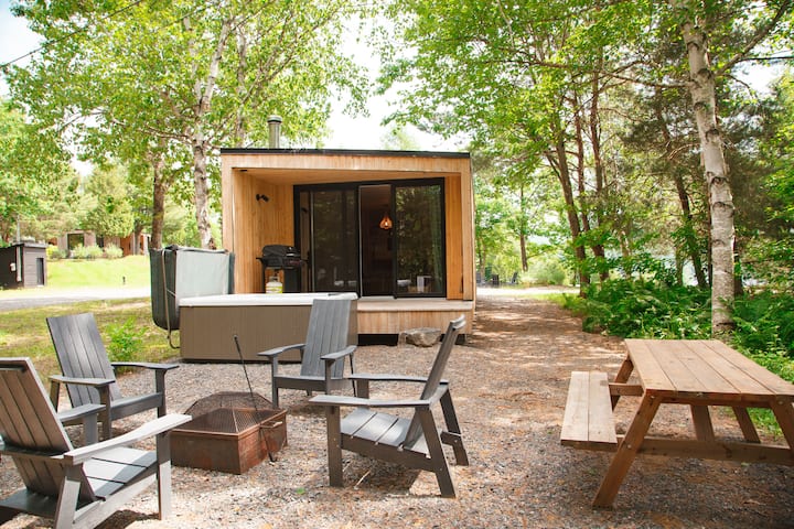 Chalet Minimaliste Avec Spa - Micro 15 - Shawinigan