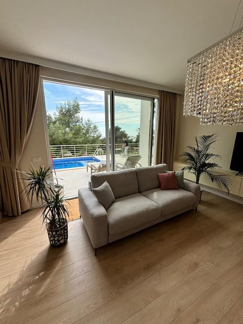 Montesea Villa