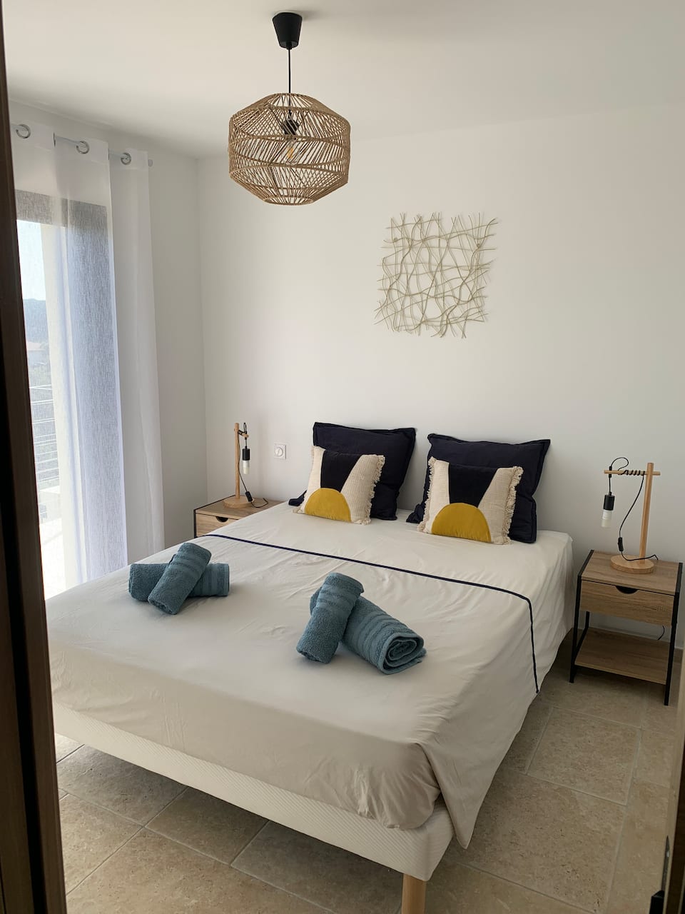 Chambre 1 — 1 lit queen size
