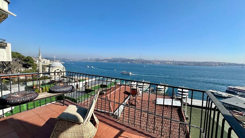 Amazing Bosphorus View and Cosy Balcony gallery image 4