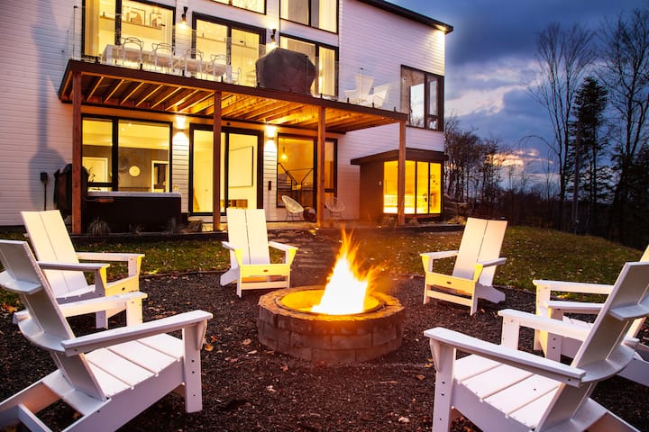 Chalet Peak -Hot Tub-sauna/sleeps 14-tremblant - Mont-Tremblant