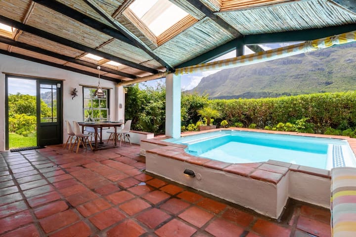Two Pools Villa – Mountain View
