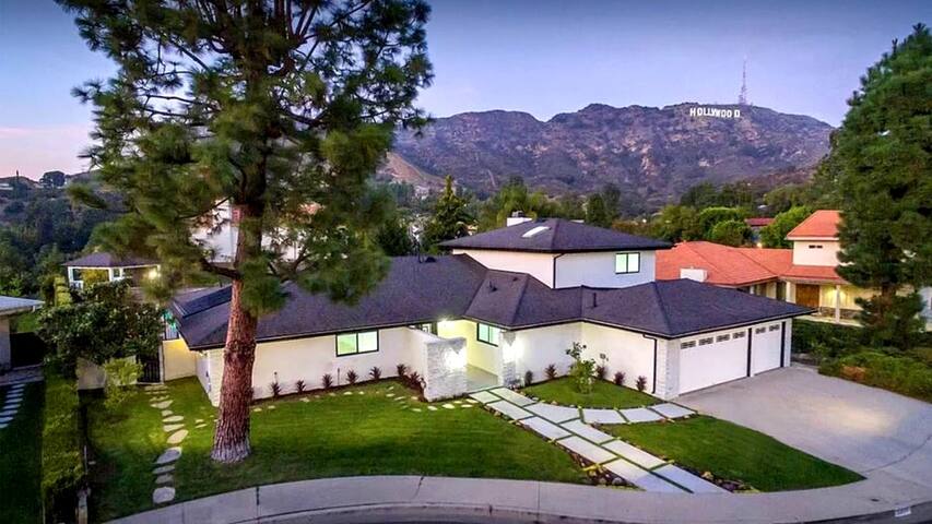 Stunning Hollywood Hills Oasis gallery image 4
