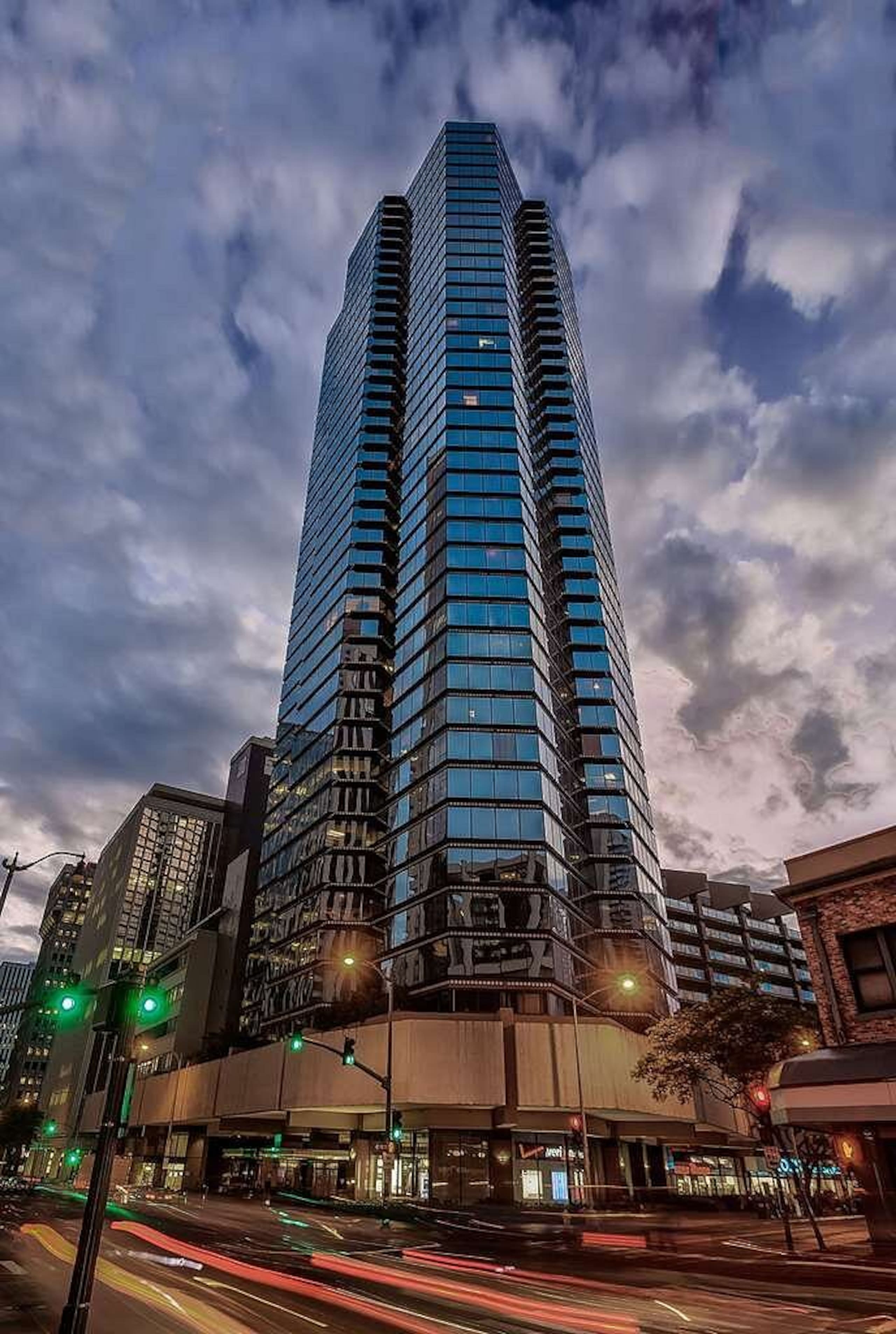 Condo in Honolulu · ★4.98 · 1 bedroom · 1 bed · 1 private bath - Image 27