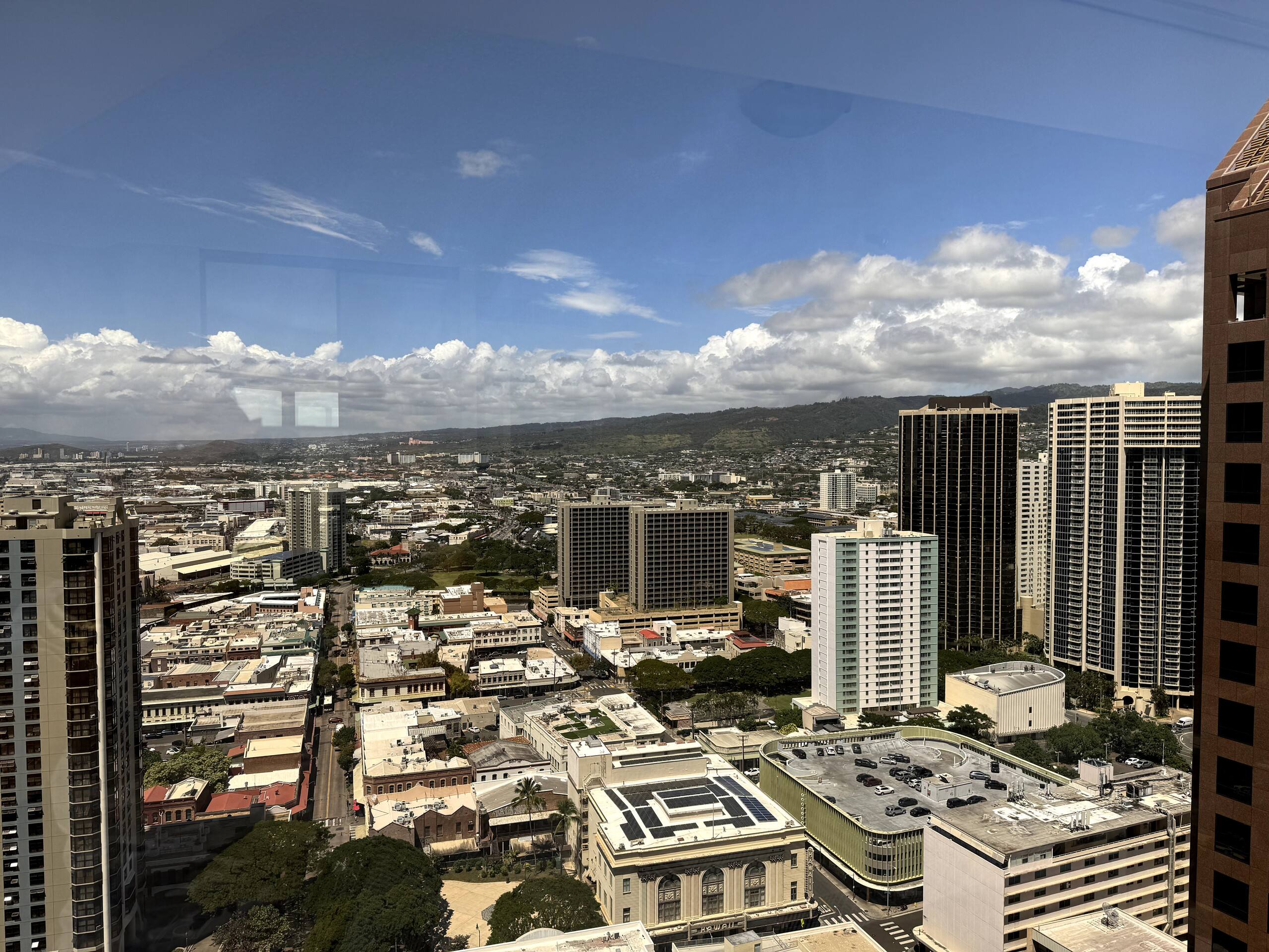 Condo in Honolulu · ★4.98 · 1 bedroom · 1 bed · 1 private bath - Image 17