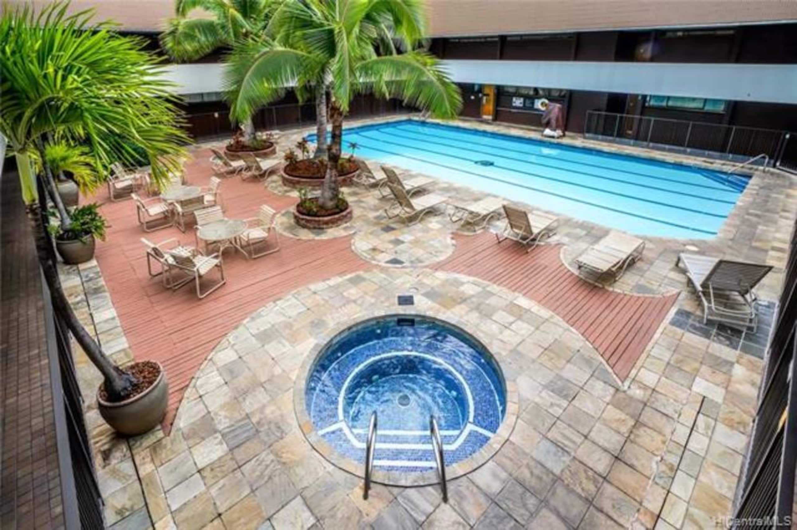 Condo in Honolulu · ★4.98 · 1 bedroom · 1 bed · 1 private bath - Image 22
