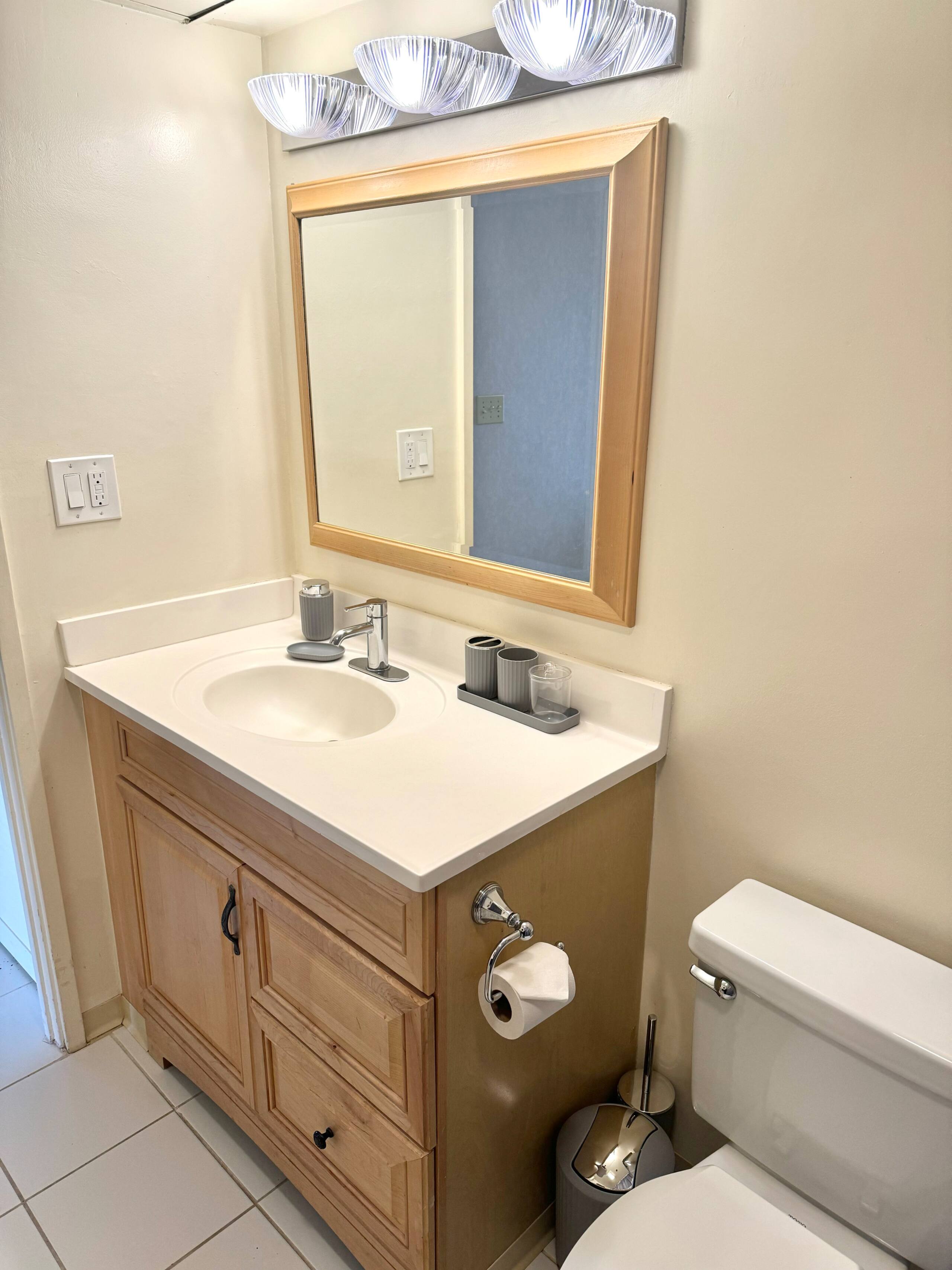 Condo in Honolulu · ★4.98 · 1 bedroom · 1 bed · 1 private bath - Image 19