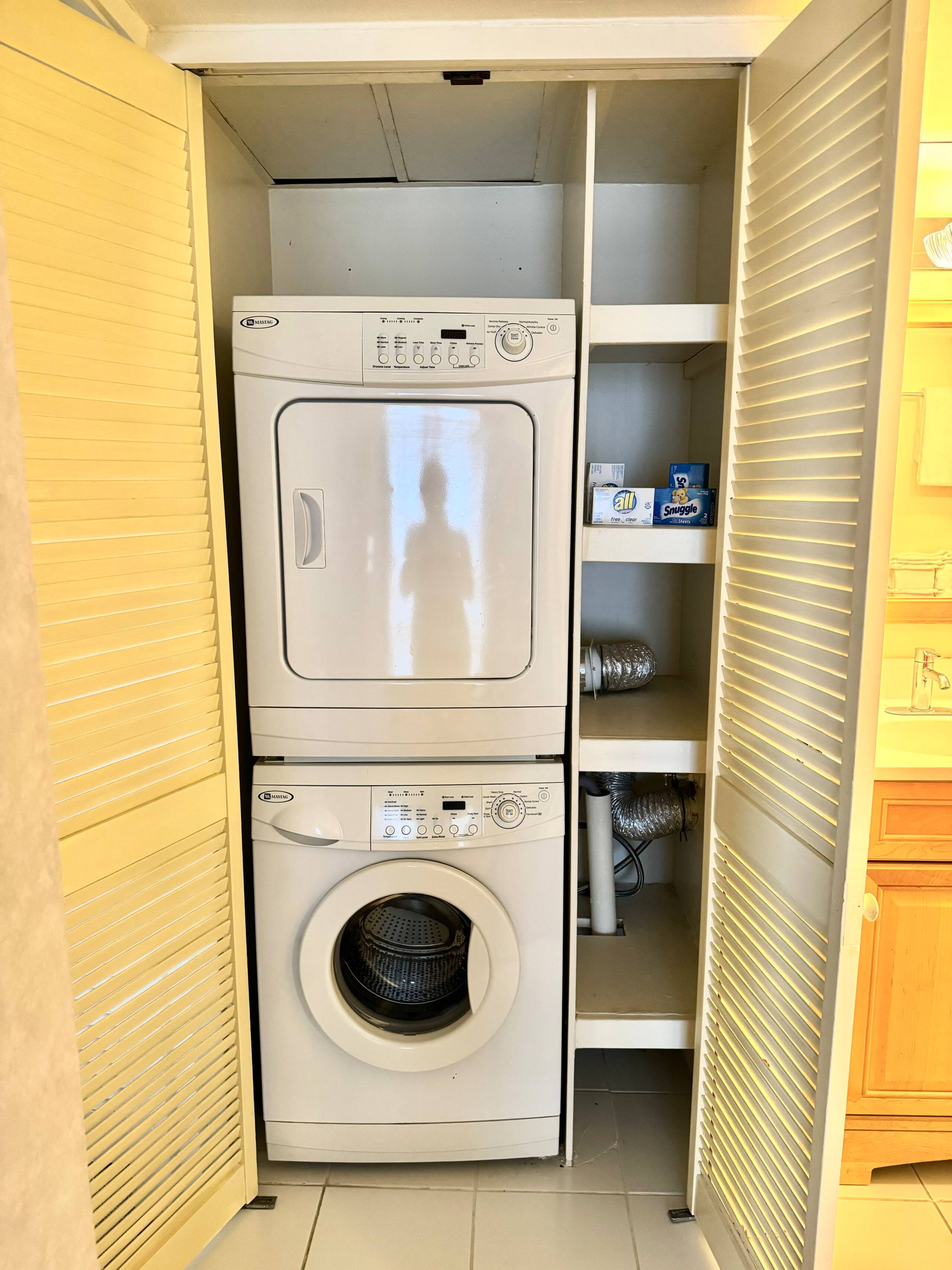 Condo in Honolulu · ★4.98 · 1 bedroom · 1 bed · 1 private bath - Image 21