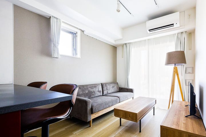 Enjoy Urban Living In The Popular Akasaka/e03 - Tokio