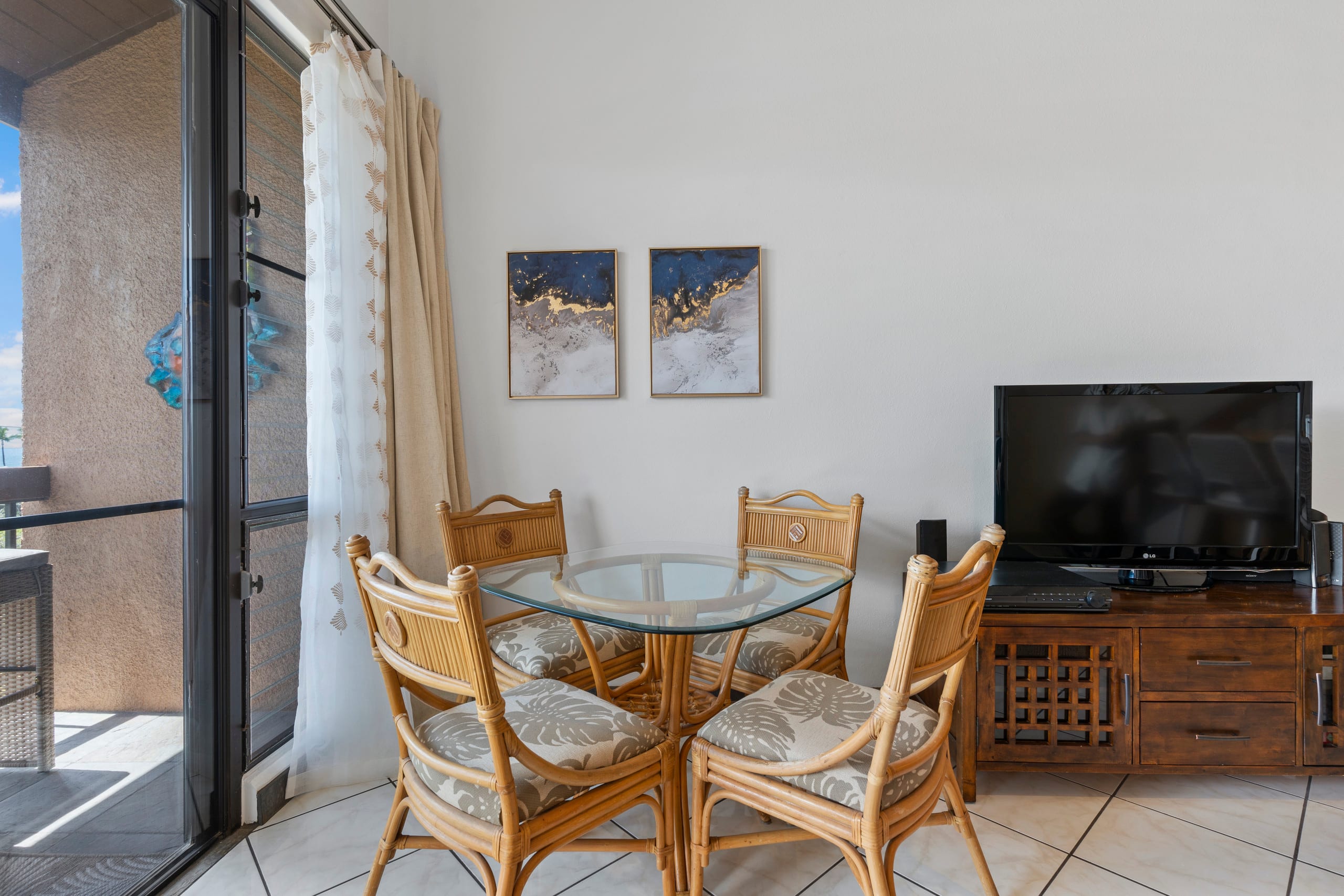 Condo in Kihei · ★4.95 · 2 bedrooms · 3 beds · 2 private baths - Image 14