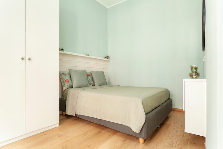 საძინებელი 1