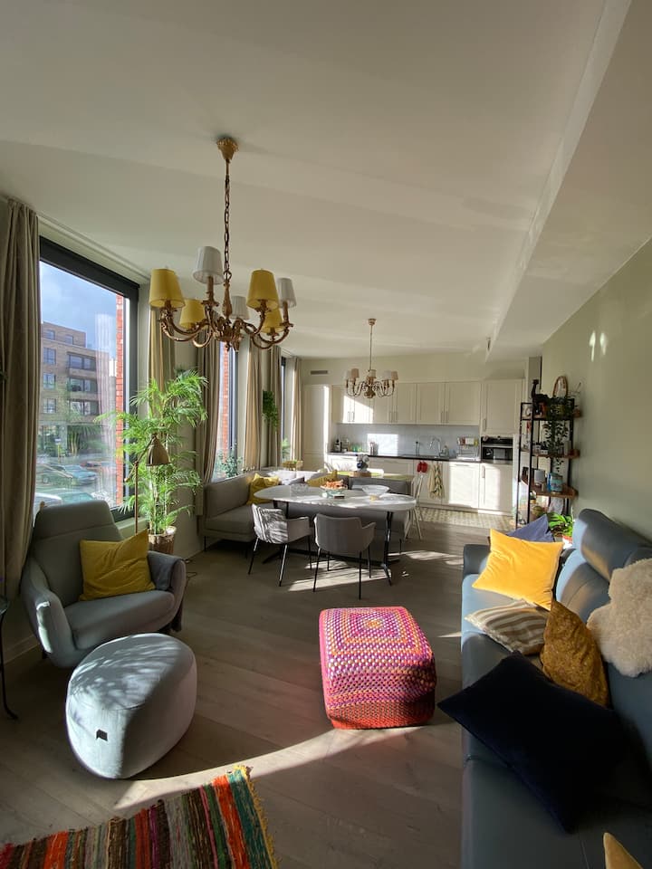 Modern Appartement - Bélgica