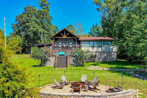 Beach Access | Watersports | Lakeside Firepit +