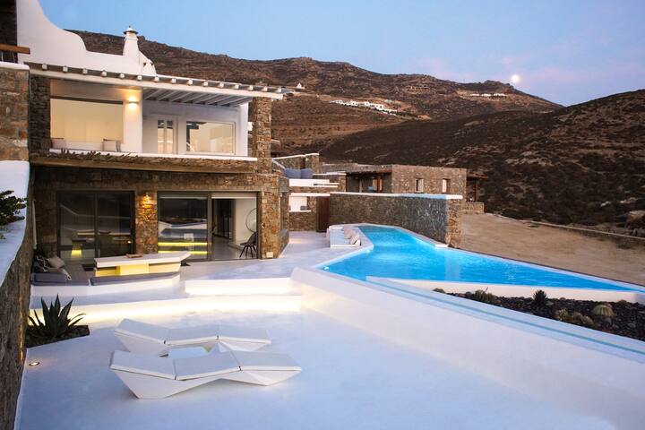 The Beach House Mykonos – Sleek beachside villa gallery image 3
