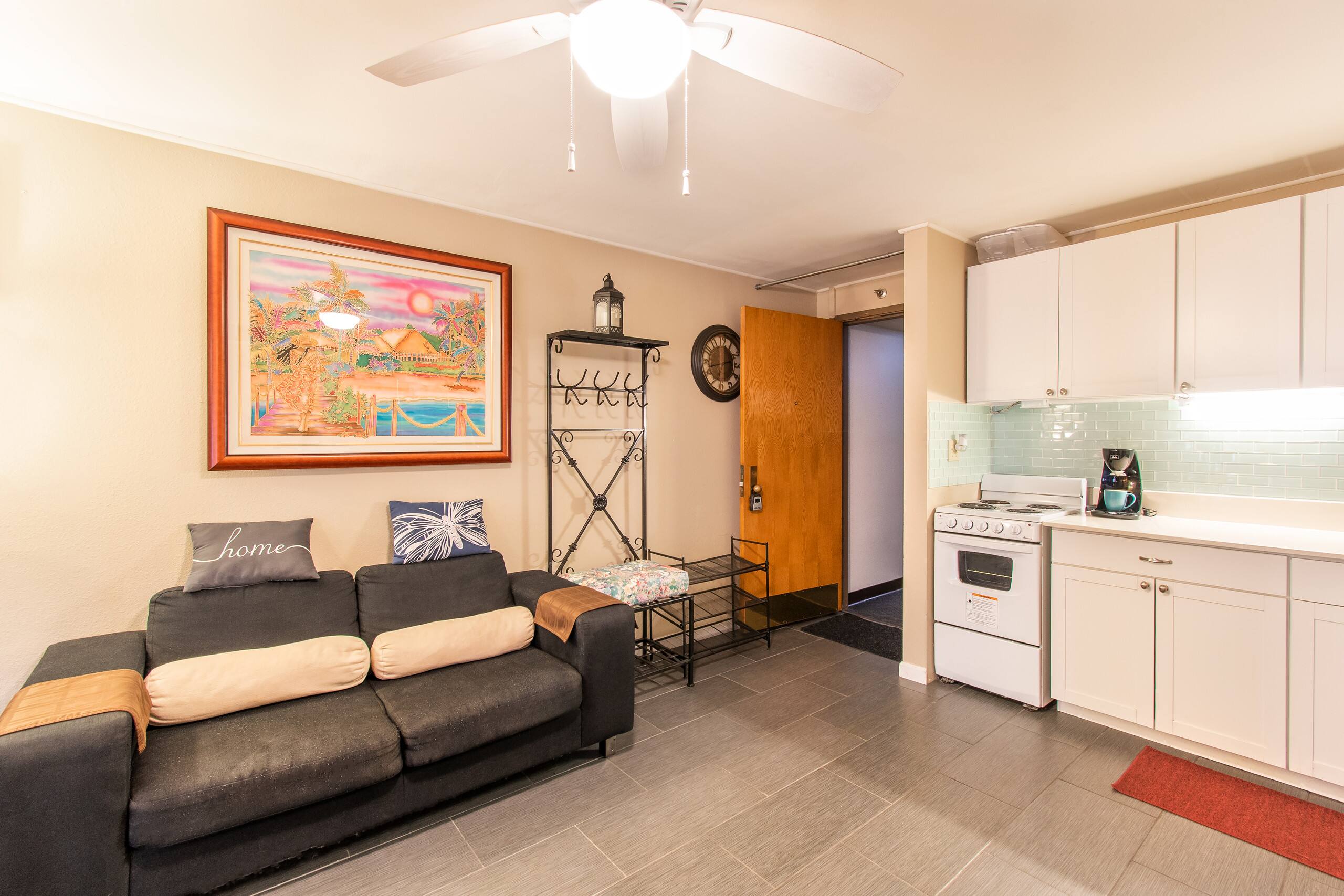 Condo in Honolulu · ★4.57 · 1 bedroom · 1 bath - Image 4