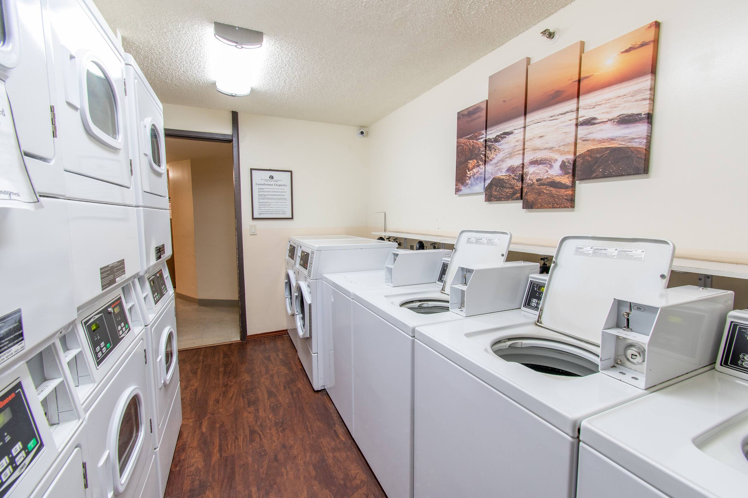 Condo in Honolulu · ★4.57 · 1 bedroom · 1 bath - Image 19