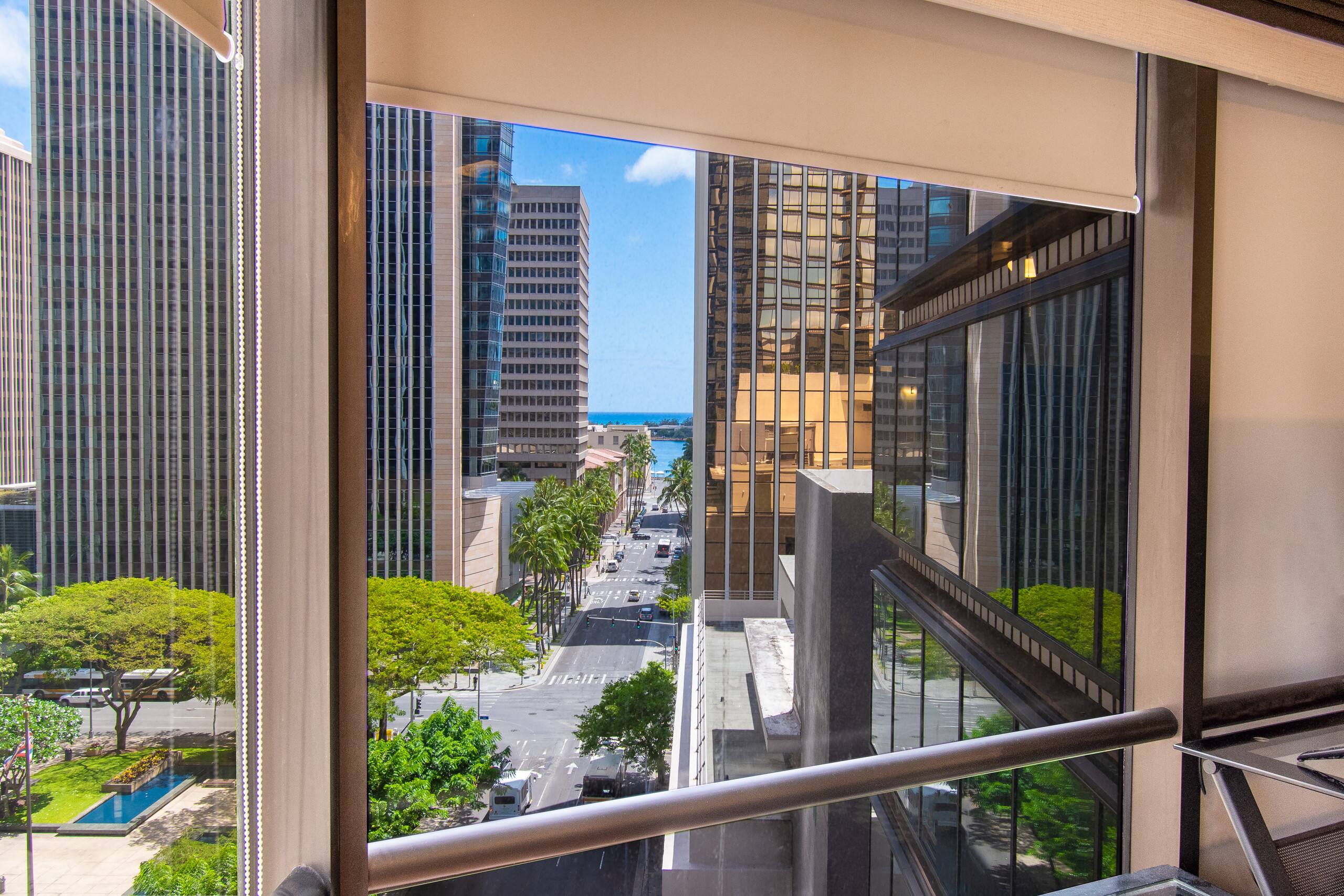 Condo in Honolulu · ★4.57 · 1 bedroom · 1 bath - Image 21