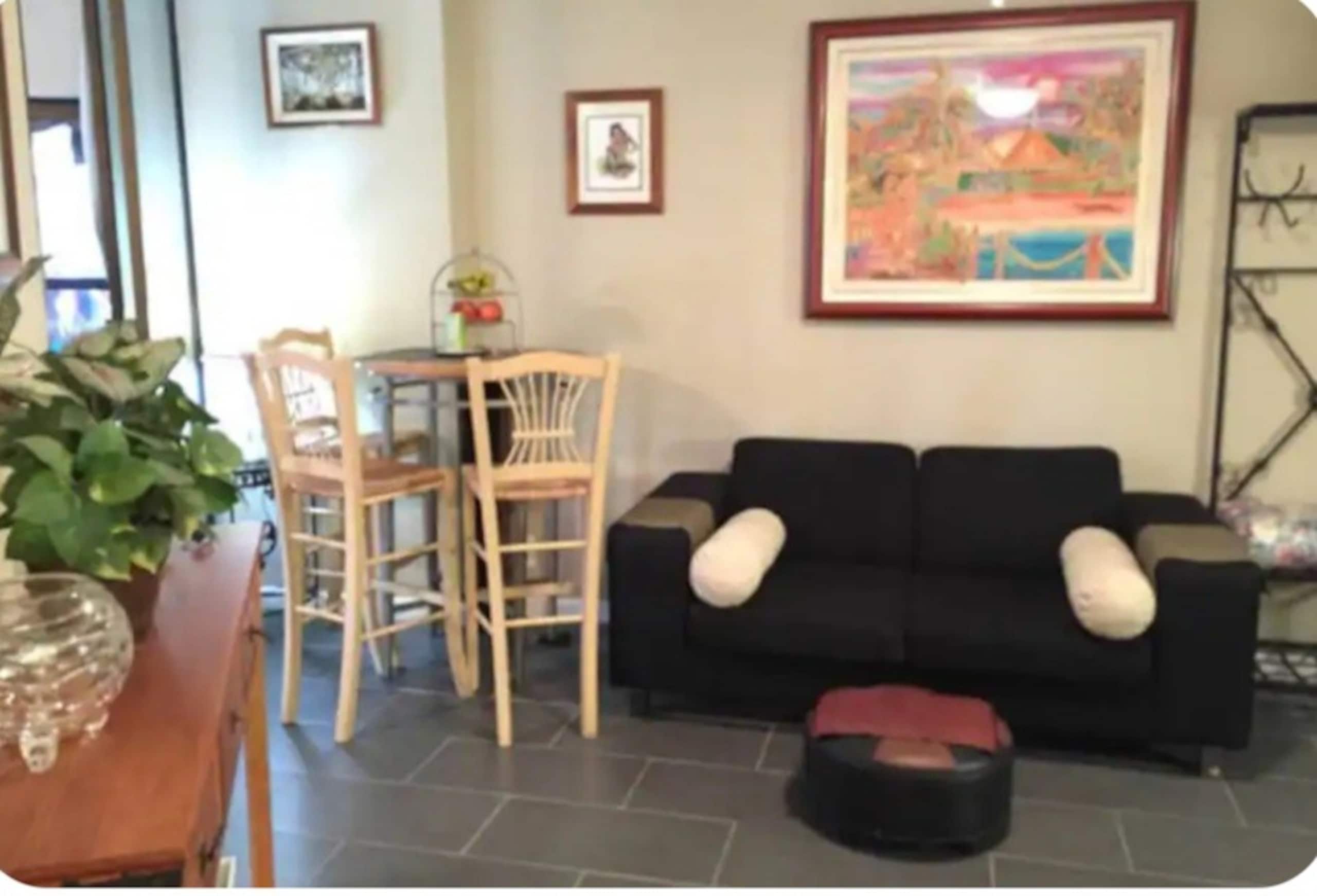 Condo in Honolulu · ★4.57 · 1 bedroom · 1 bath - Image 6