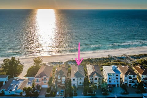 Sunset Beach Palace in Treasure Island - Beachfron