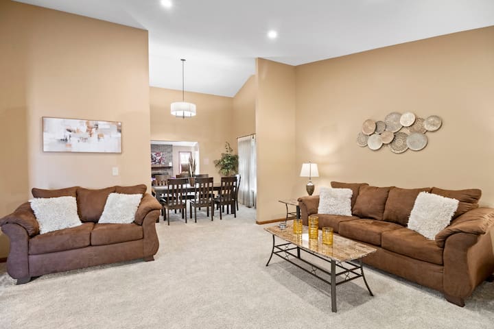FreeStand Home Solutions managed Airbnb listing 3