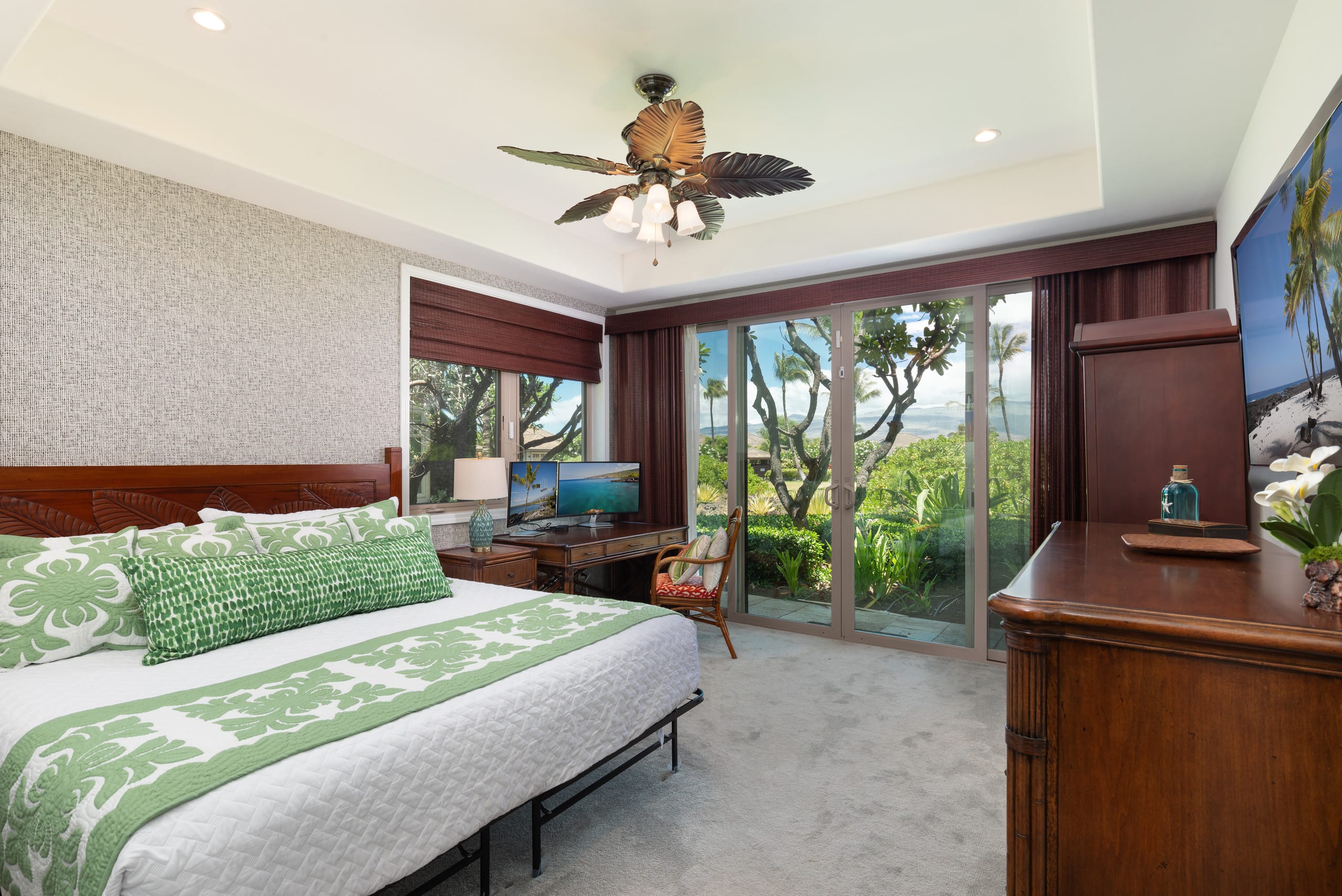 Home in Waimea · ★5.0 · 4 bedrooms · 5 beds · 4.5 private baths - Image 4