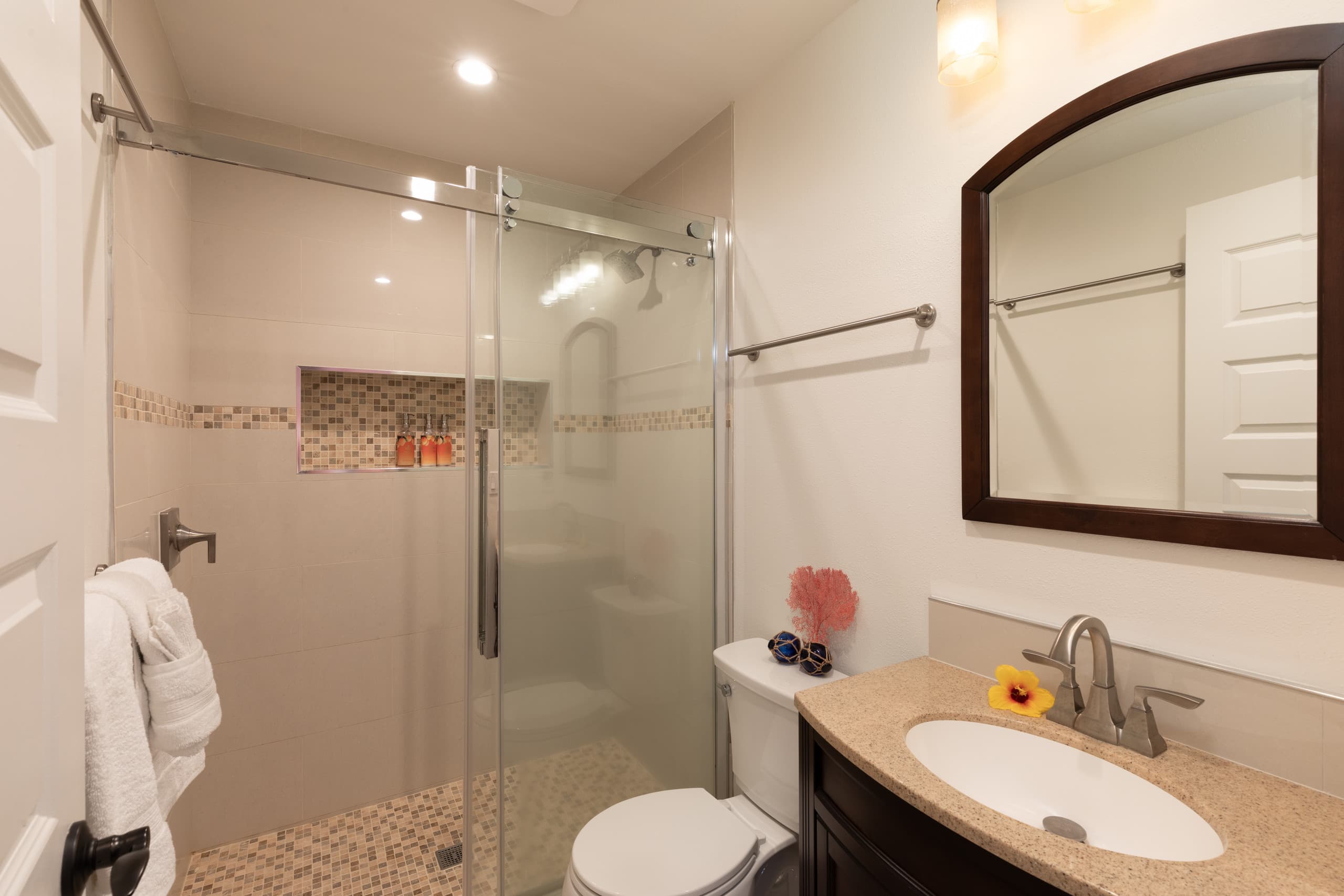 Home in Waimea · ★5.0 · 4 bedrooms · 5 beds · 4.5 private baths - Image 24