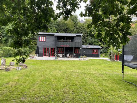 Charmerende helt nyt sommerhus - op til 12 pers.