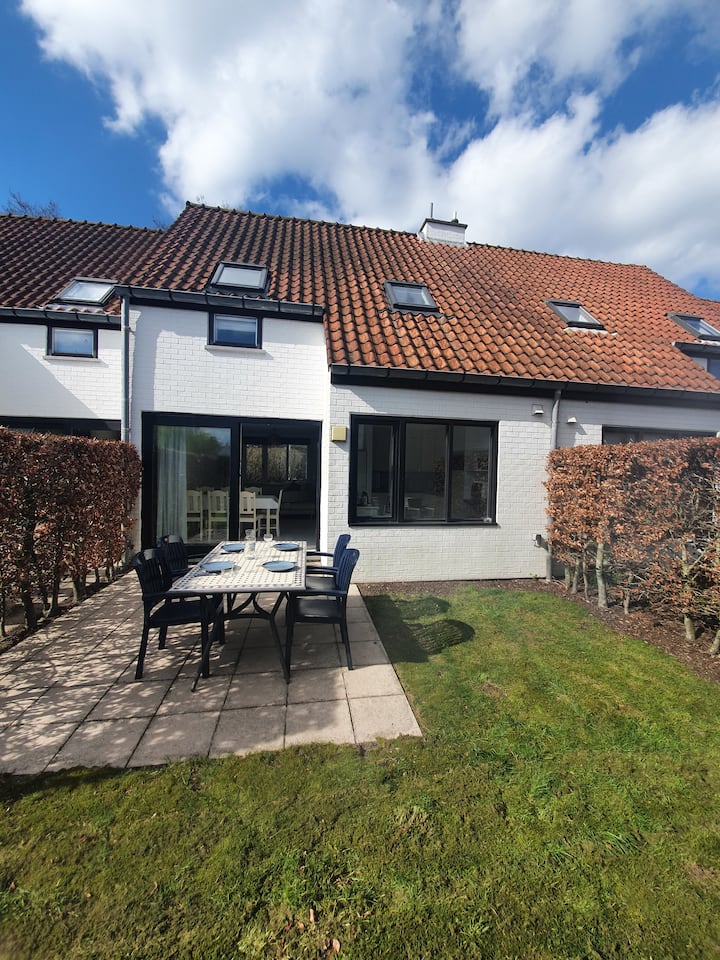 Superbe Belle Maison à Jardin Bien Située +Parking - Nieuwpoort