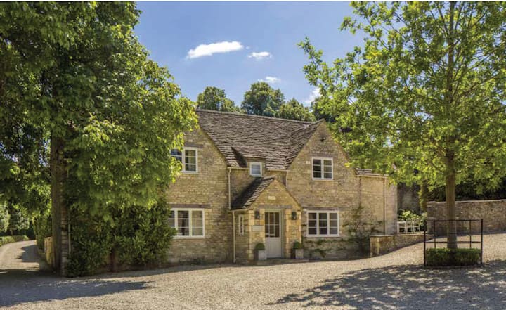 The Coach House, West Kington - Castle Combe