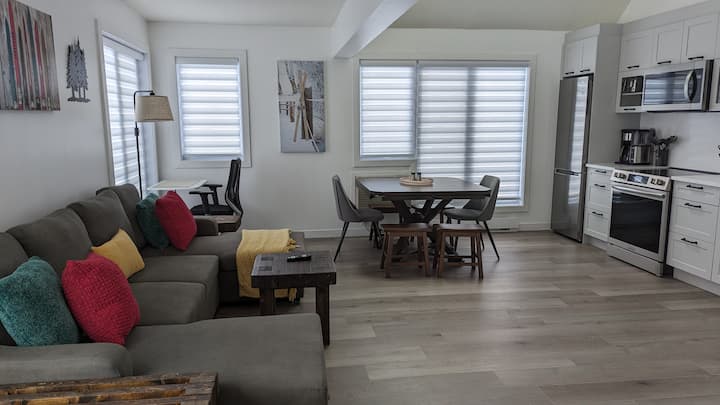 Chalet 2021 Ski In/ski Out 2br Condo @ La Chouette - Mont-Tremblant