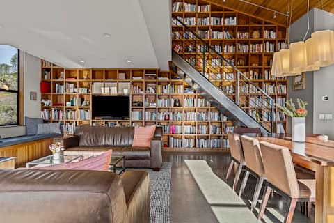 Popular Airbnb listing: Sea Ranch Retreat @PacificPike in Sea Ranch