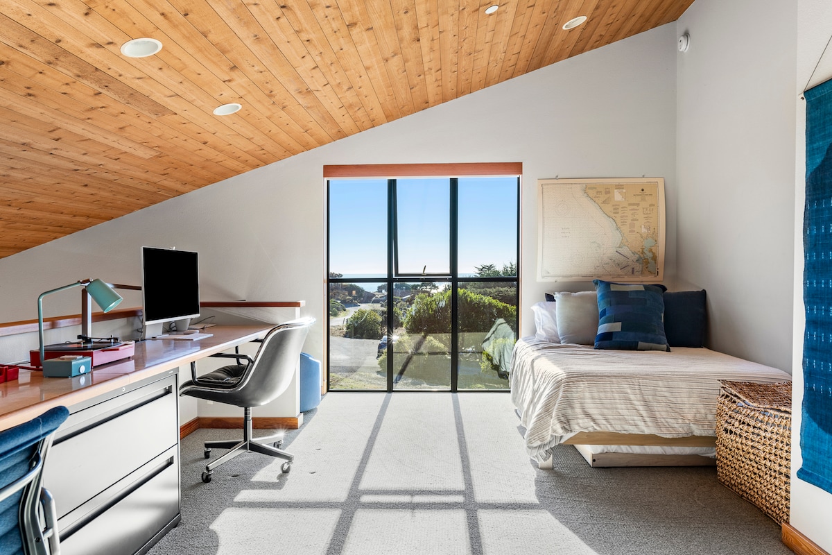 Full size bed with twin trundle.