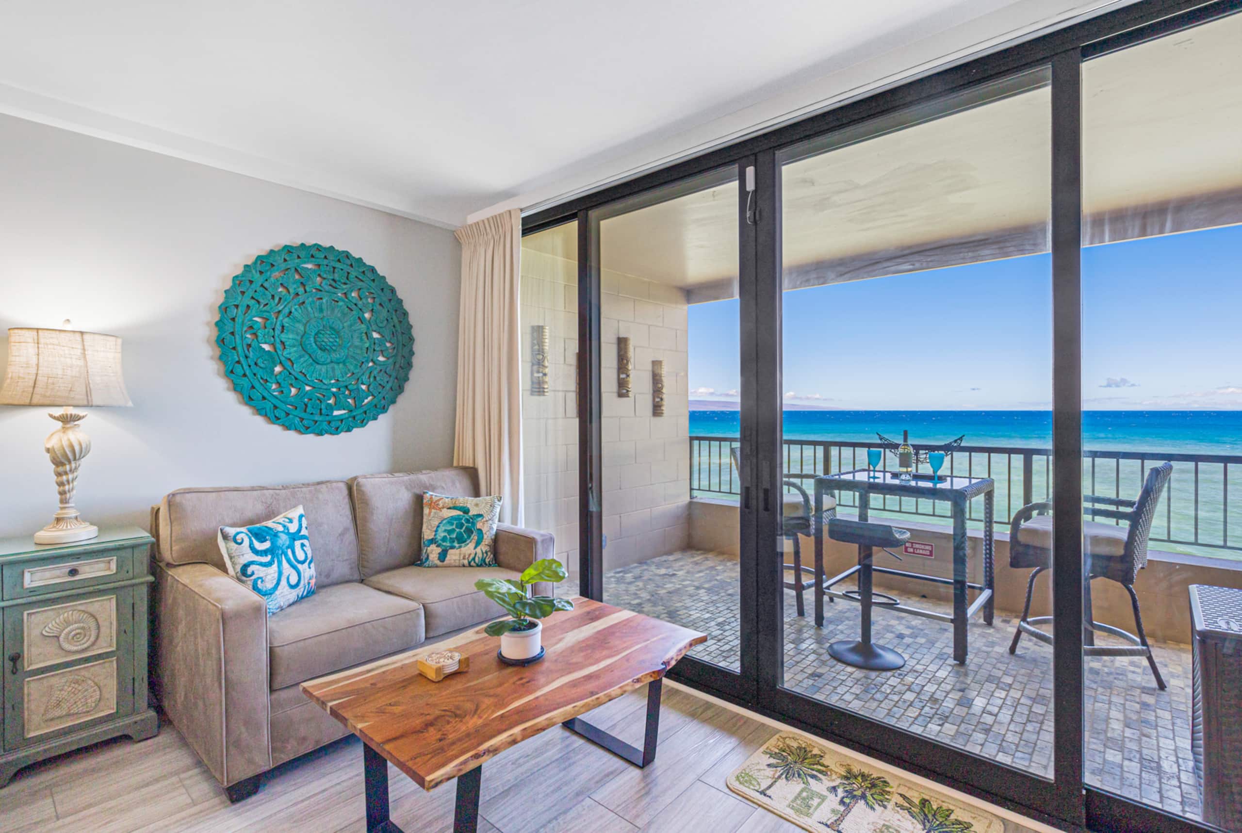 Condo in Lahaina · ★4.99 · Studio · 2 beds · 1 private bath - Image 2