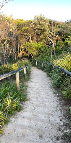 Emerald Villa on Diamond Beach gallery image 3