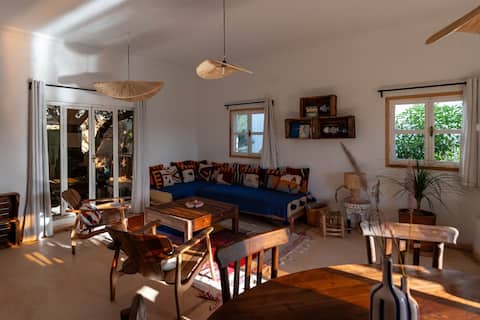 Popular Airbnb listing: Villa Essaouira 3 bedrooms, furnished roof terrace in Essaouira