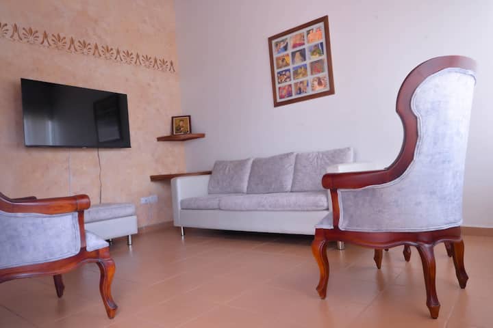 Confortable Casa En Urbanizacion - Roldanillo