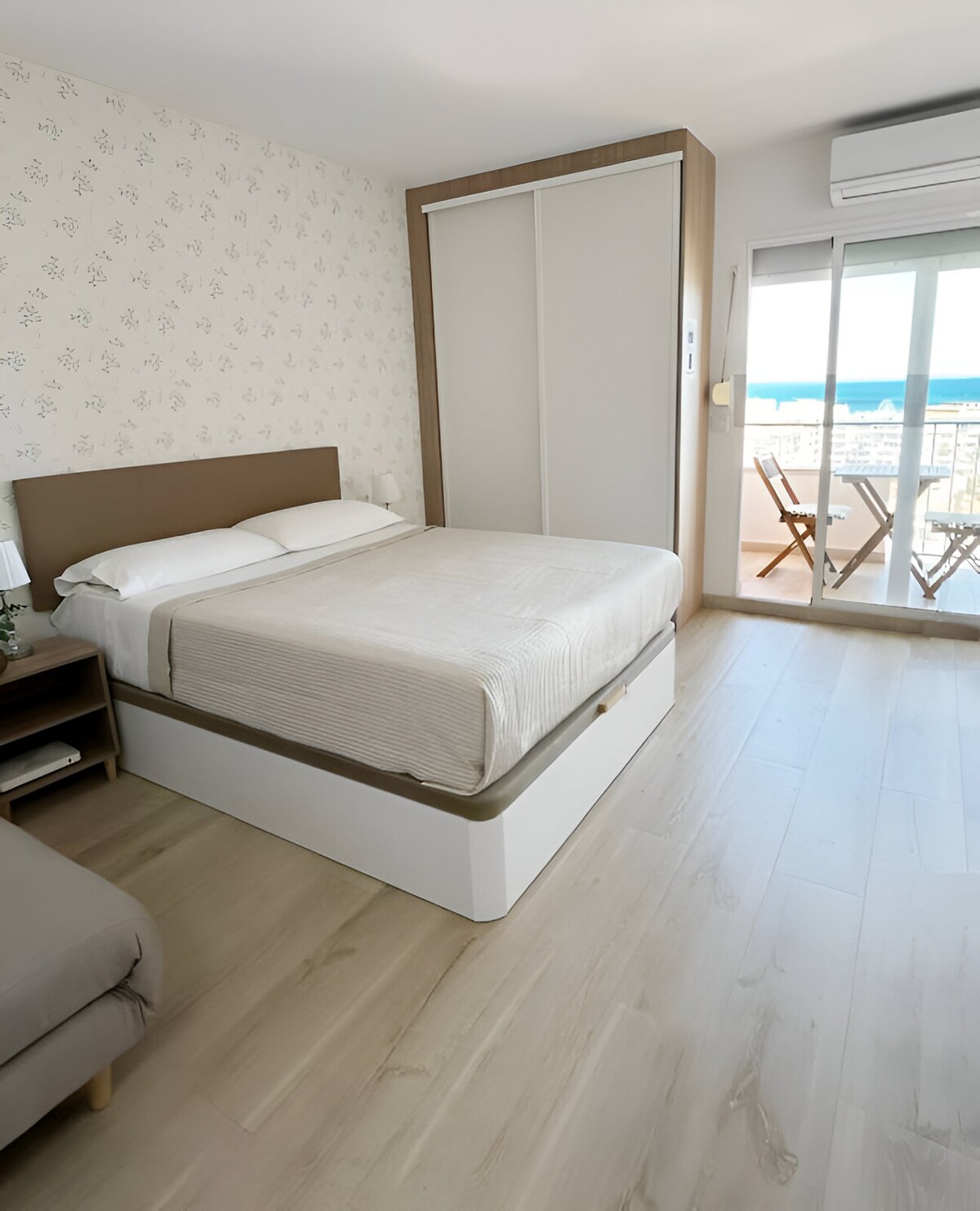Top Airbnb: Sea View Studio ·Walk to Beach ·Pools ·Benalmádena en Benalmádena