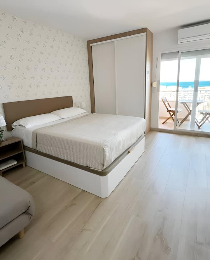 Sea View · Walk To Beach · Pools, Benalmádena - Benalmádena
