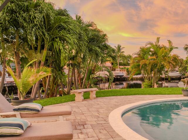 Waterfront 280ft! Private Pool/ Island breezes gallery image 3