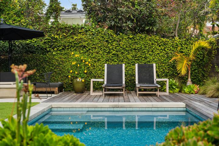 The Venice Edge – Luxury Architectural Retreat gallery image 3