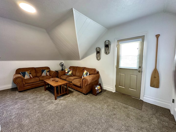 Downtown Mountaineer Abode - Logan, UT