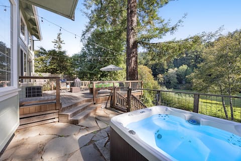 Bella Rio: River Retreat + Private Beach + Hot Tub