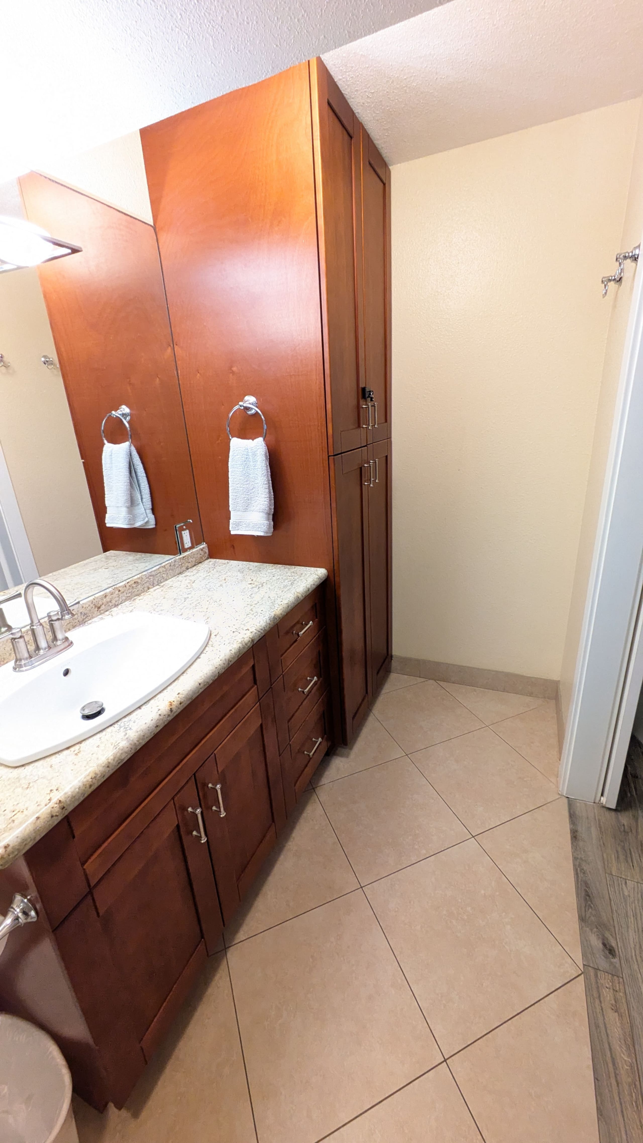 Condo in Kihei · ★4.98 · 2 bedrooms · 2 beds · 2 baths - Image 17
