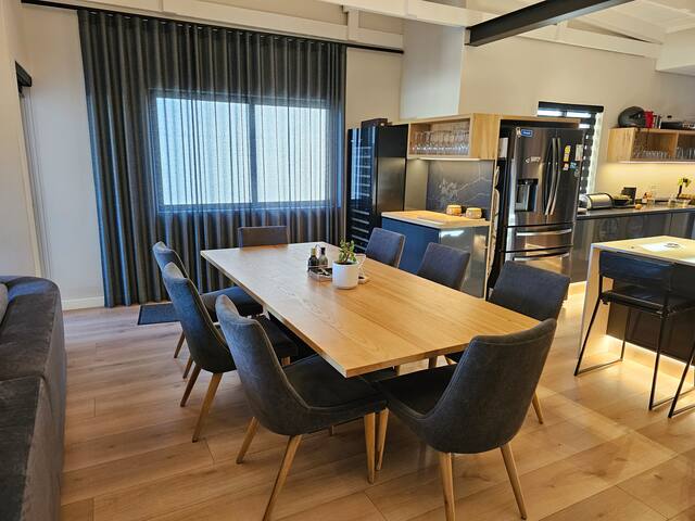 Fabulous views with all the space & comfort. gallery image 5