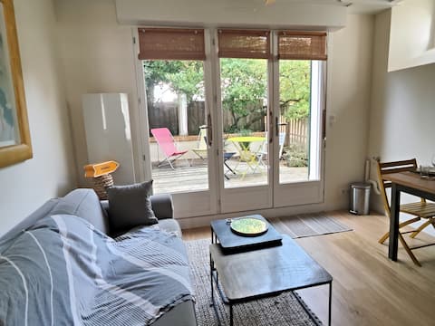 Top Airbnb: Beachfront pied-à-terre with terrace à Pornic