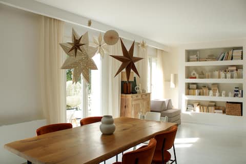 Beautiful and modern house for a relaxing stay.