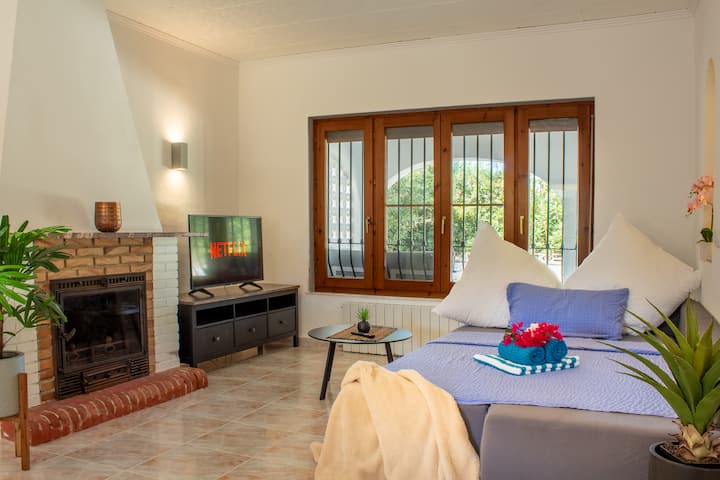 მისაღები ოთახი 2