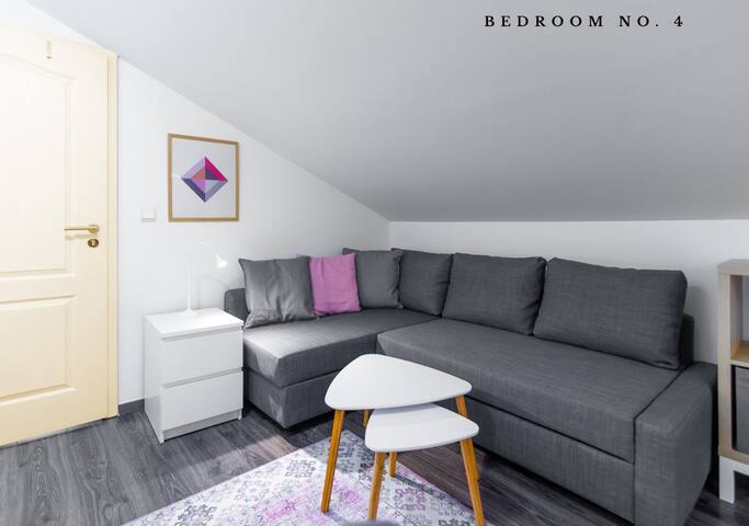 The Bookhouse, 5-bedroom by Prague Castle gallery image 4