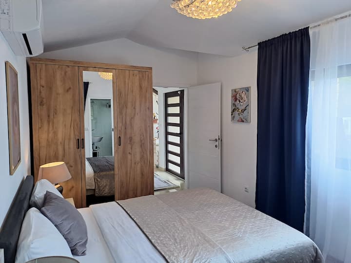 bed room with toilet