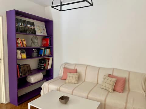Popular Airbnb listing: The heart of Buenos Aires. Buenos Aires at your feet! Spacious and new in San Nicolás